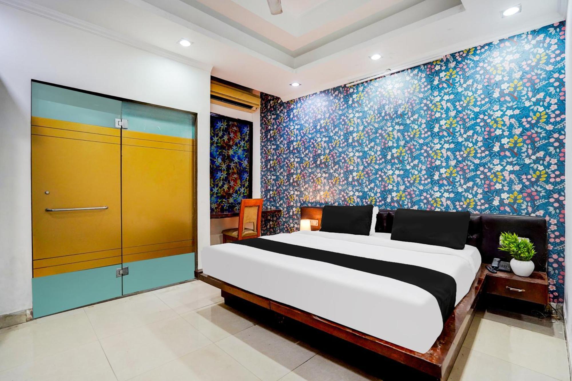 Collection O Sector 5 Ghaziabad Hotell Exteriör bild